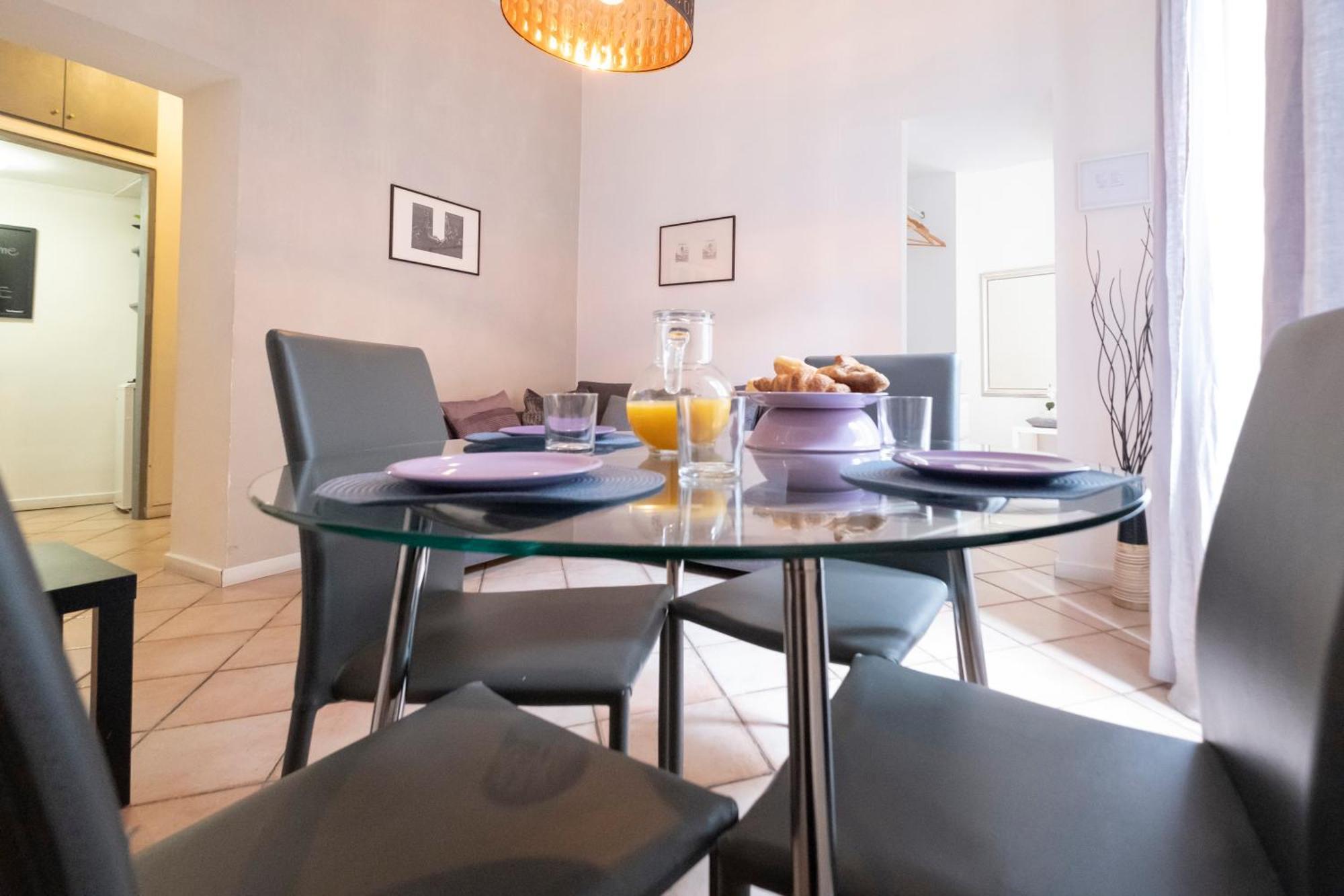 Santonofrio Apartments Рим Екстер'єр фото