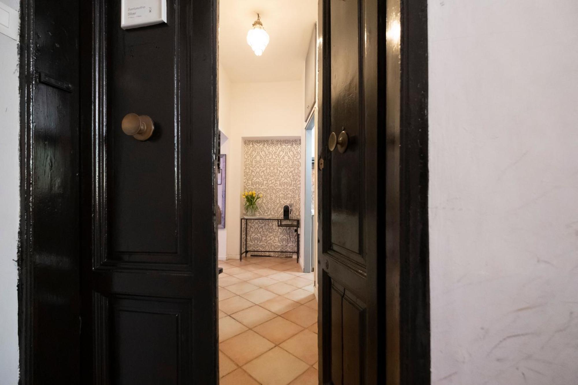Santonofrio Apartments Рим Екстер'єр фото