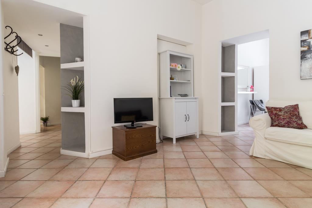 Santonofrio Apartments Рим Екстер'єр фото